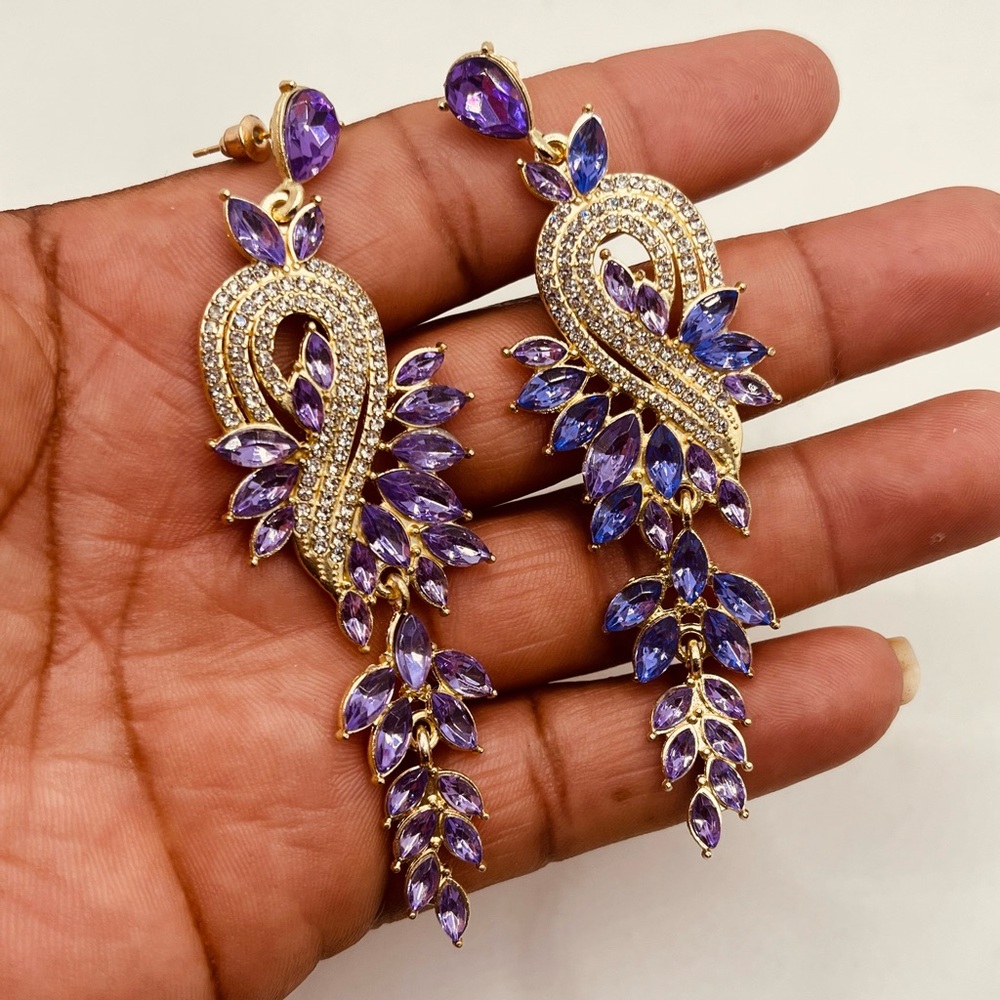 Earrings for women imitation diamond design